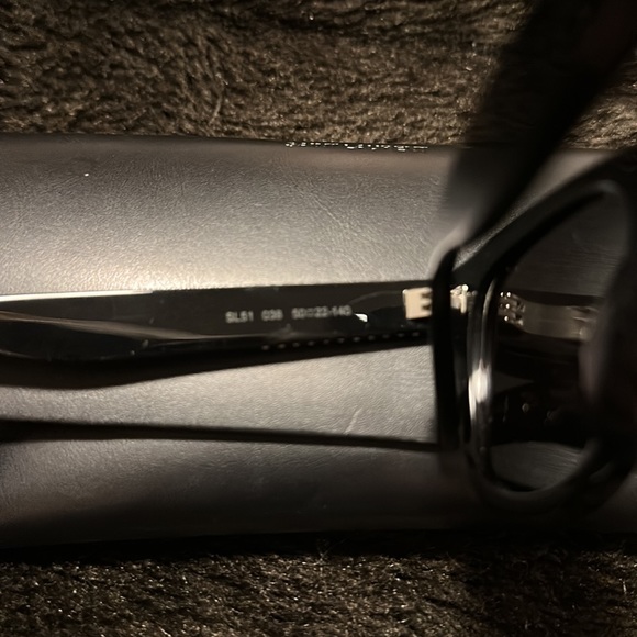 Saint Laurent - Picture 6 of 9